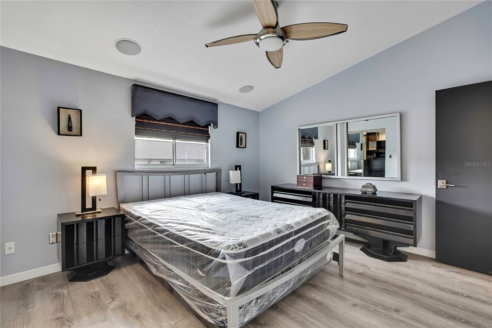 ARBOR OAKS A CONDO - Residential