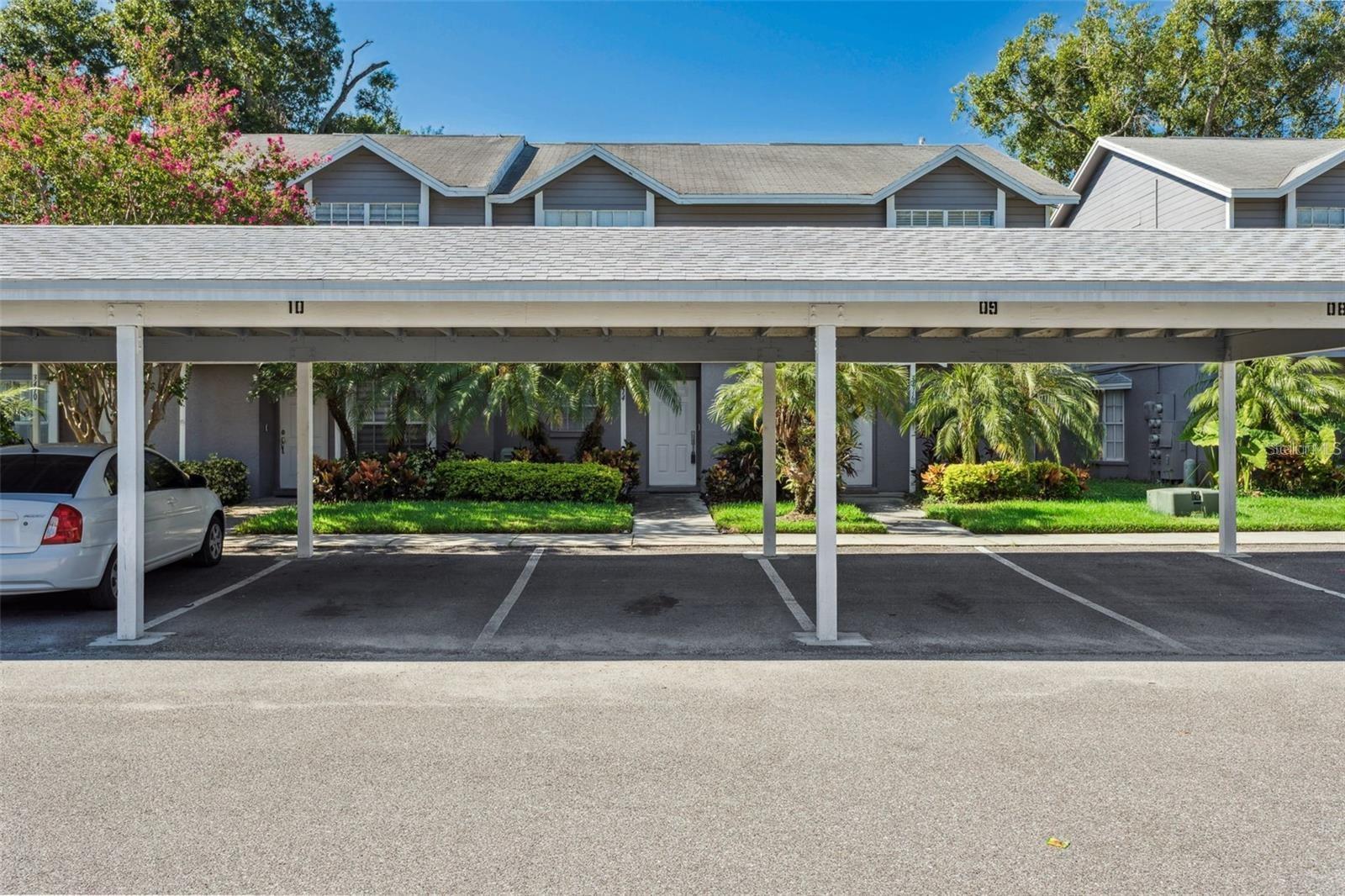 ARBOR OAKS A CONDO - Residential