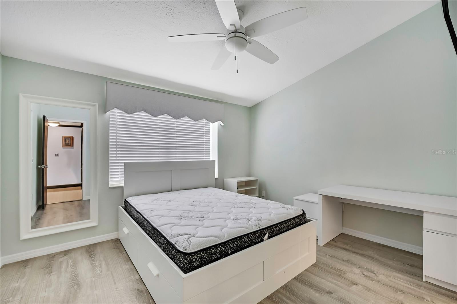 ARBOR OAKS A CONDO - Residential