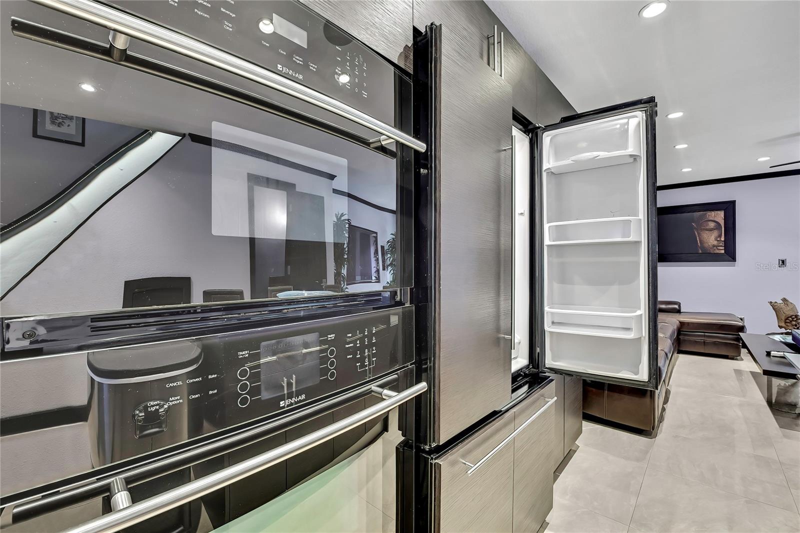 ARBOR OAKS A CONDO - Residential