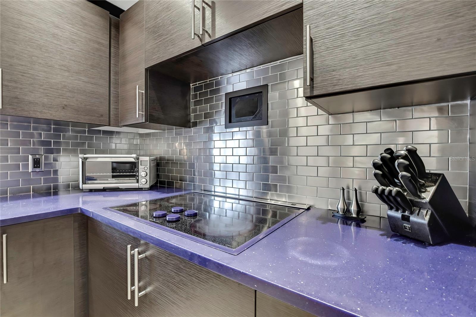 ARBOR OAKS A CONDO - Residential