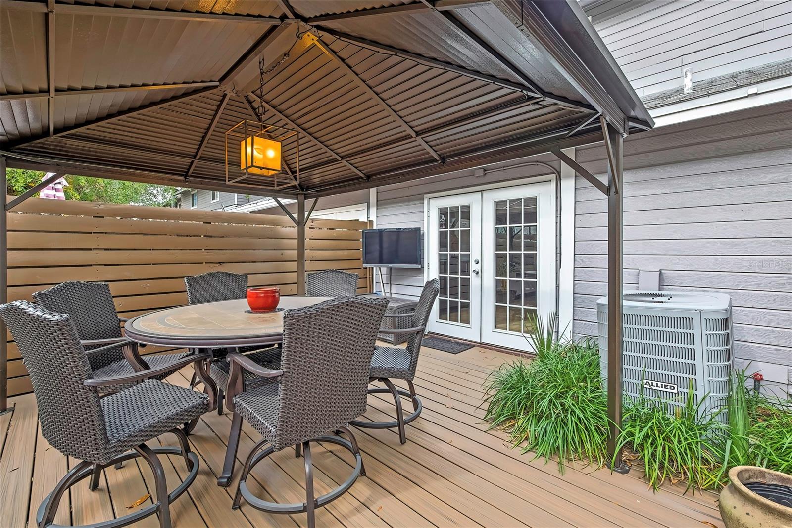 ARBOR OAKS A CONDO - Residential