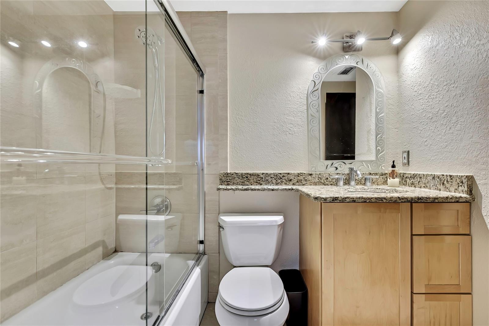 ARBOR OAKS A CONDO - Residential