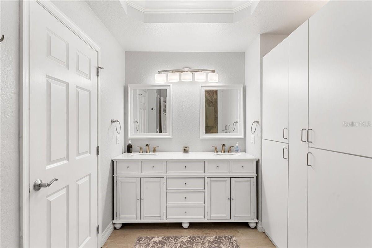 VILLAS AT REUNION SQUARE CONDO PH 3 - Residential