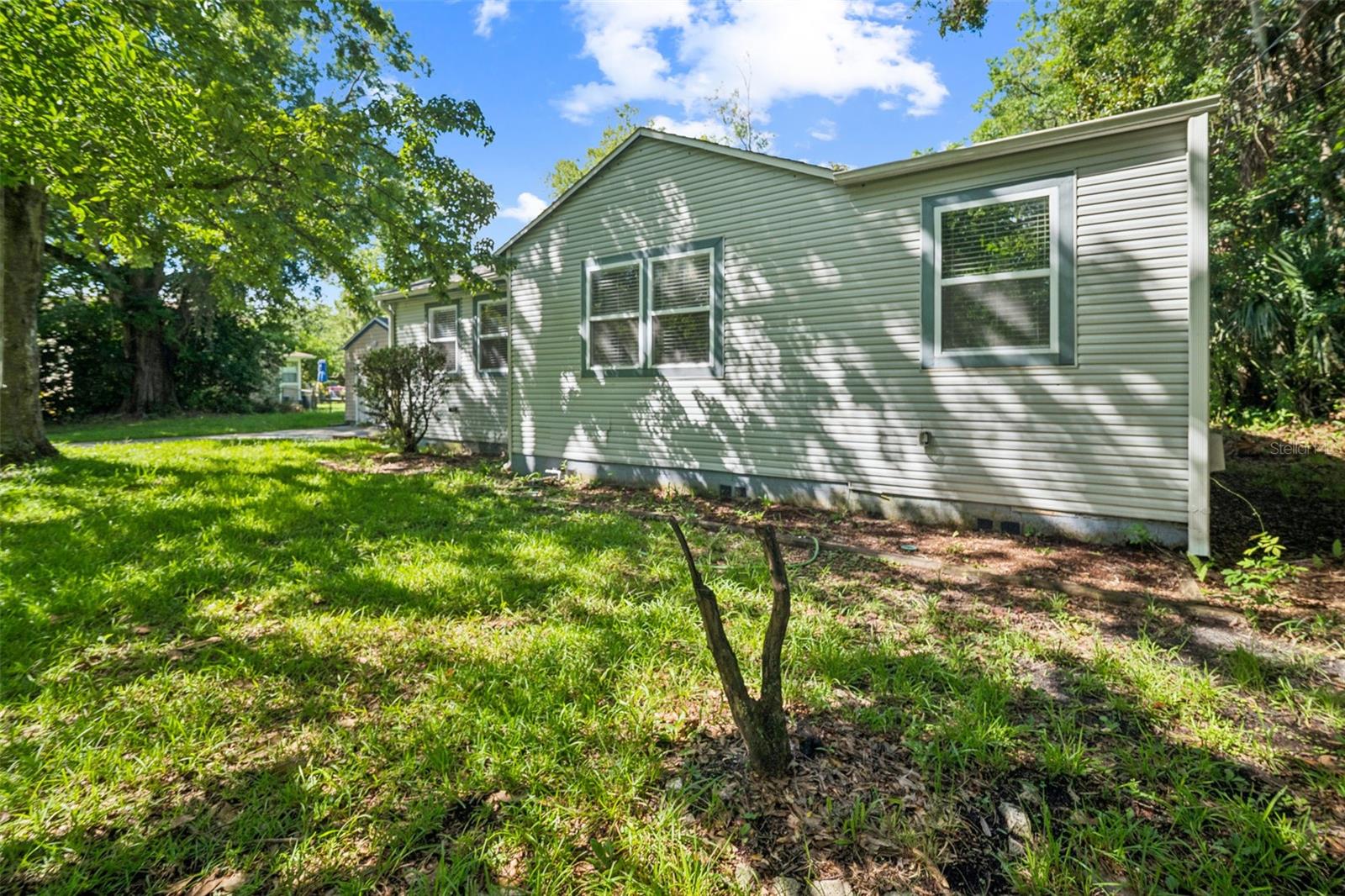 GREENFIELD MANOR - Residential