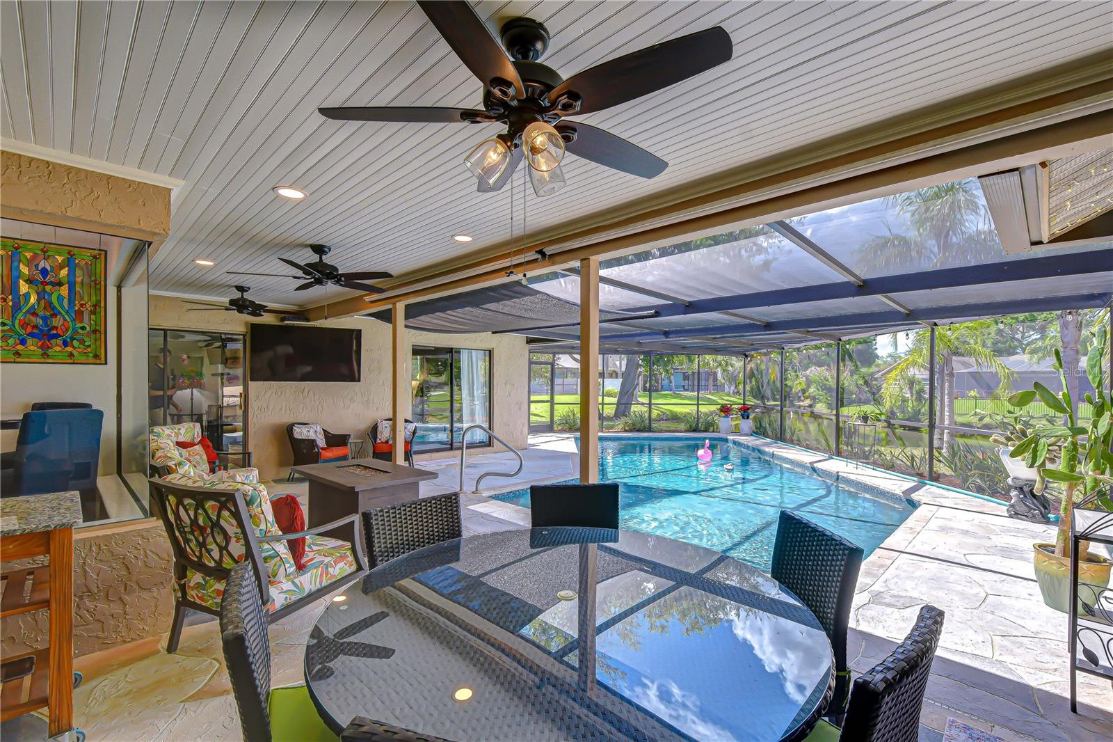 EAST LAKE WOODLANDS - Residential