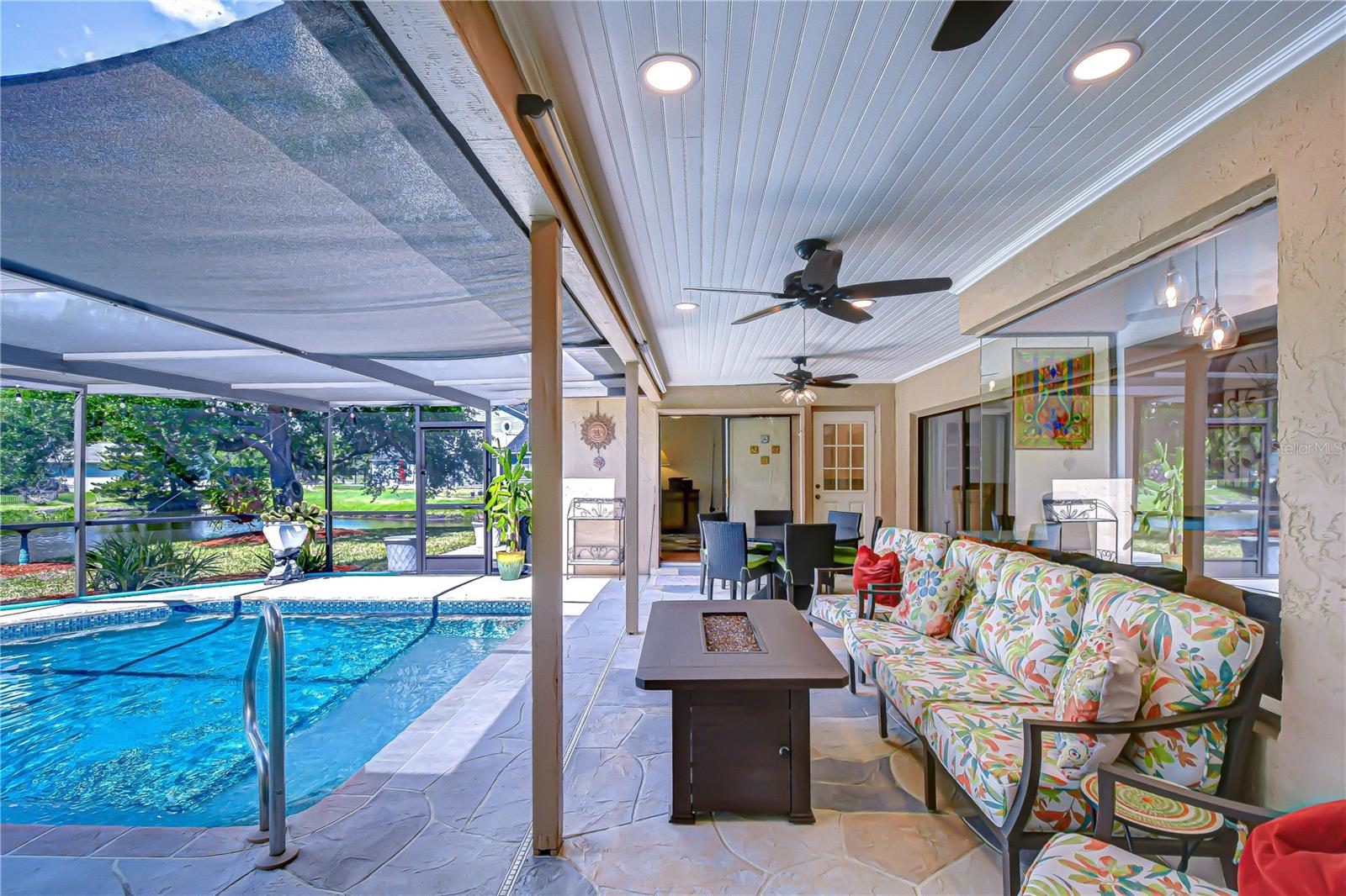 EAST LAKE WOODLANDS - Residential