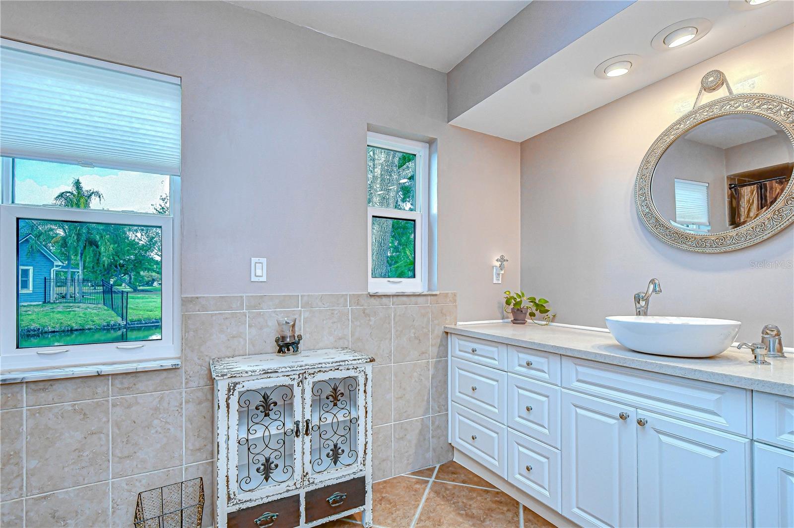 EAST LAKE WOODLANDS - Residential