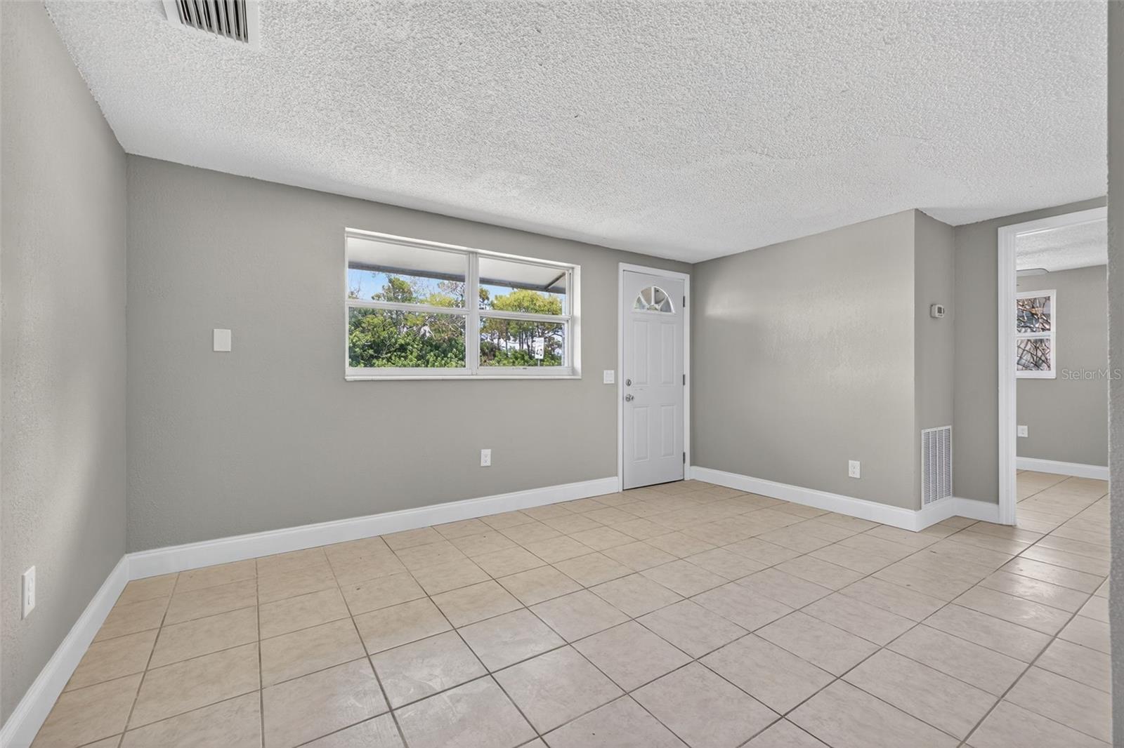 SUNSET ESTATES REP - Residential Lease