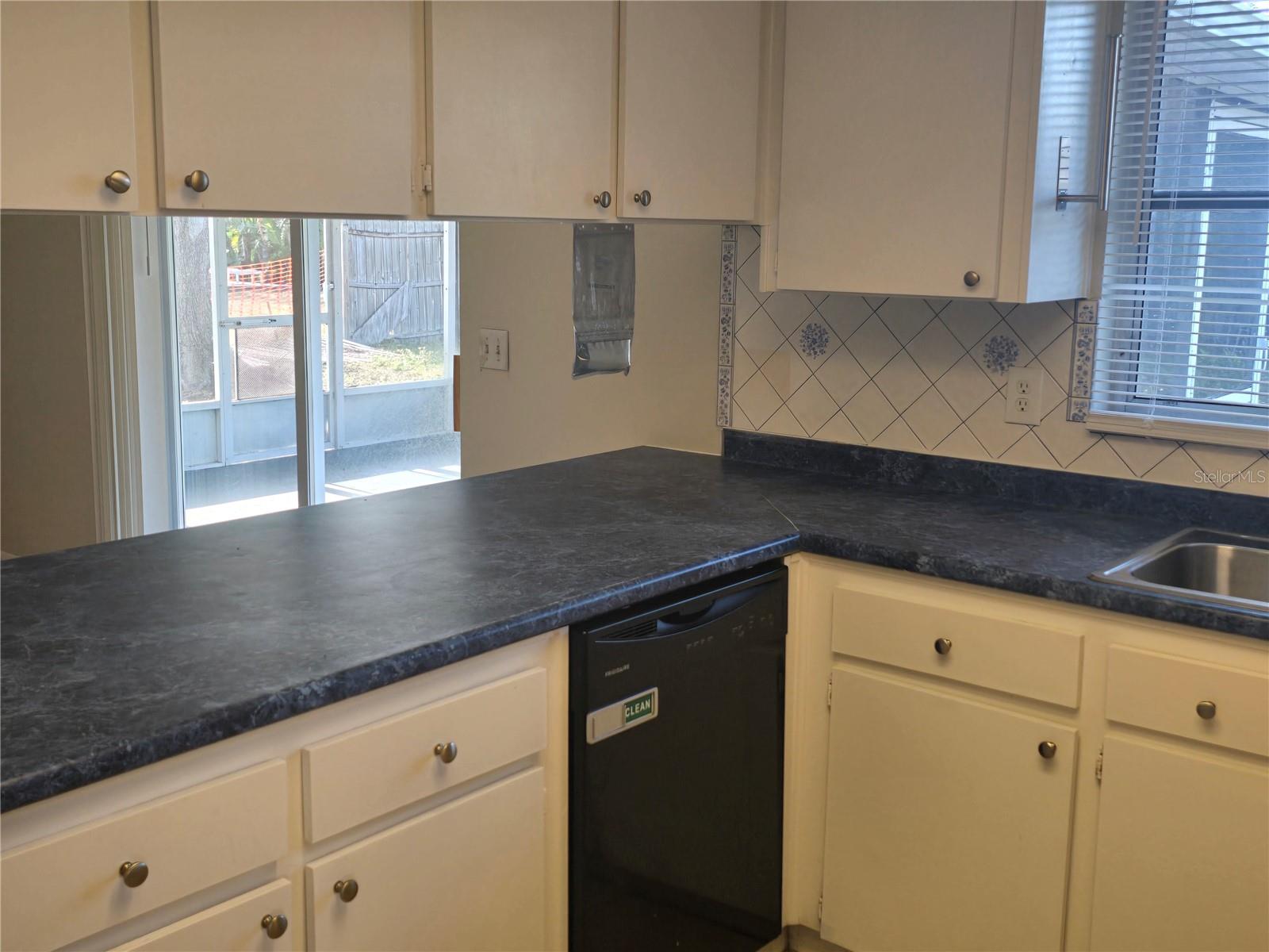 1408 OLEANDER DRIVE