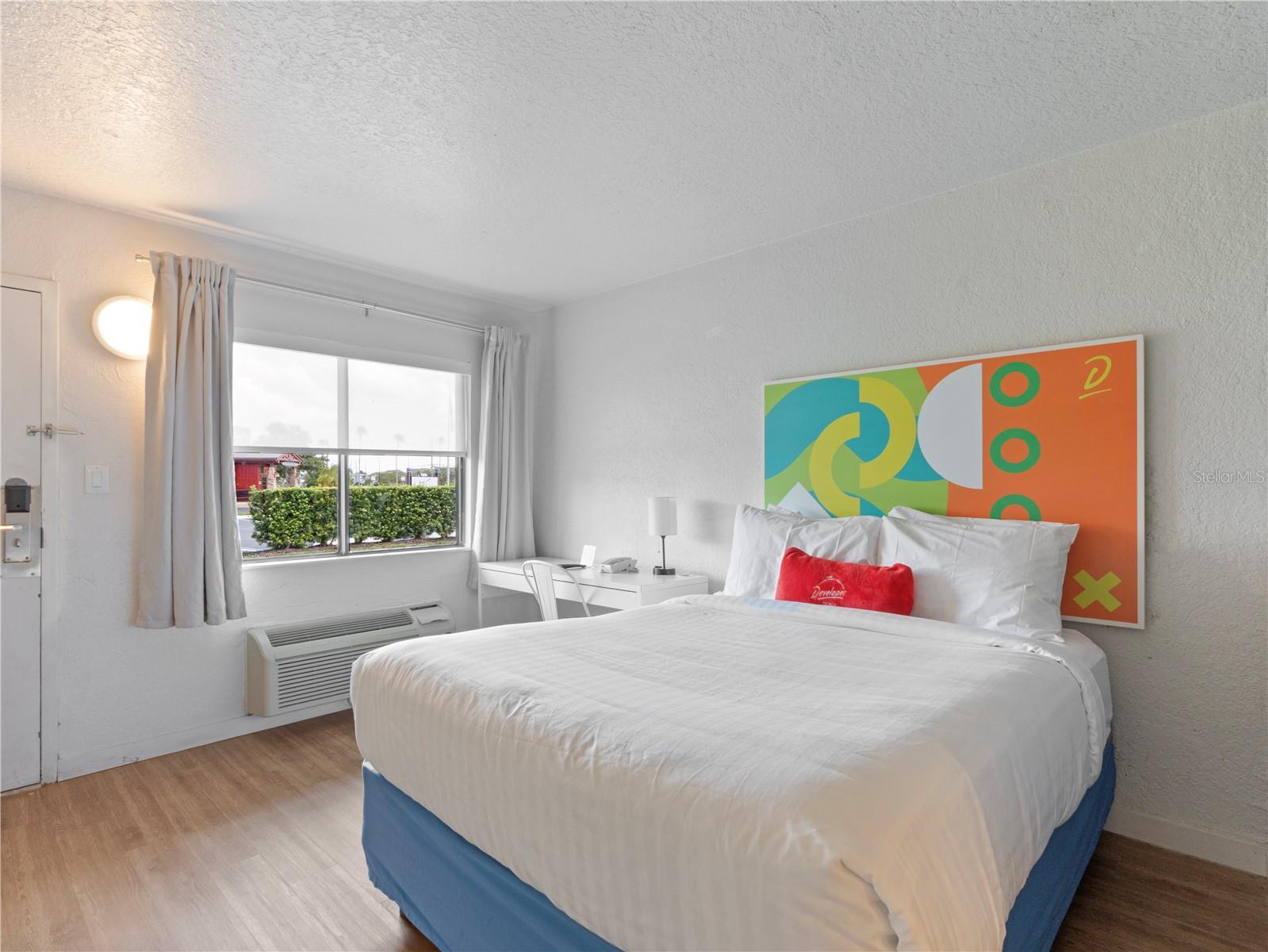 GREENPOINT ESSENTIAL HOTEL CONDO - Residential