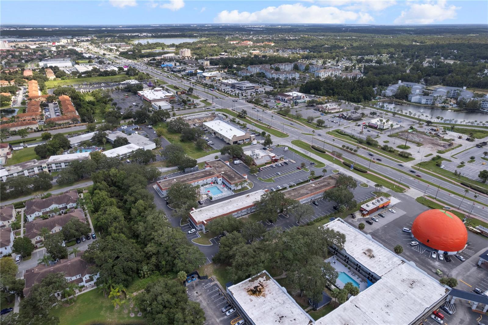 GREENPOINT ESSENTIAL HOTEL CONDO - Residential