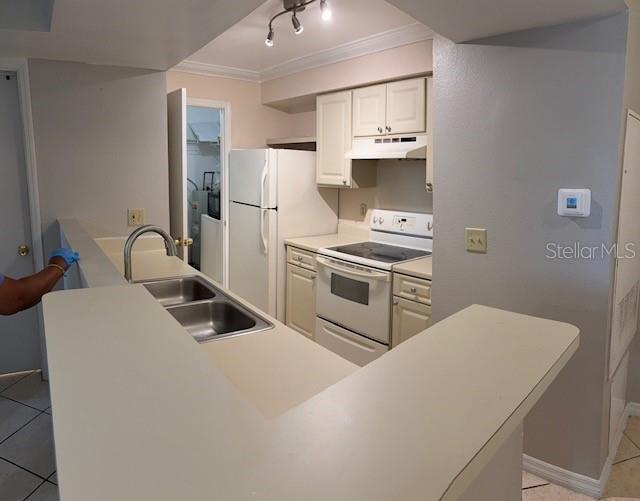 BLOSSOM PARK VILLAS CONDO - Residential