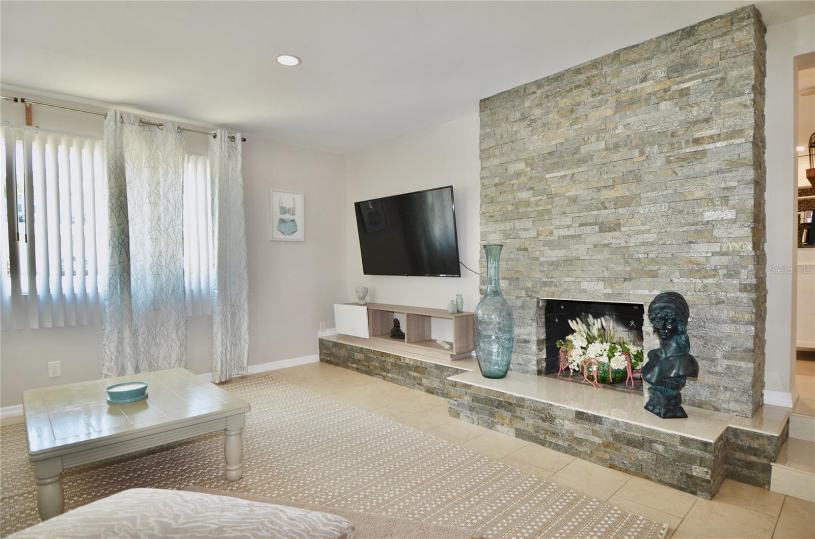 BAY POINT CORR OF - Residential Income
