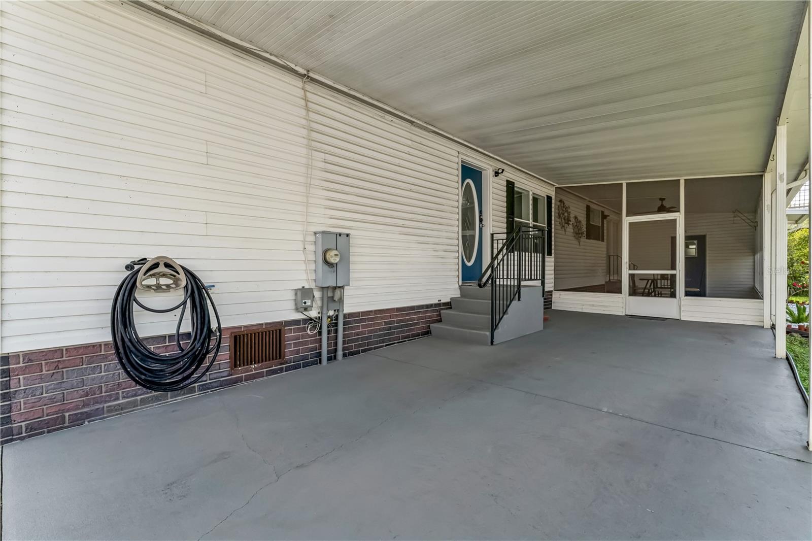 2463 INDEPENDENCE LANE