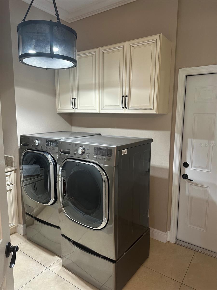 NOTTING HILL - Residential Lease