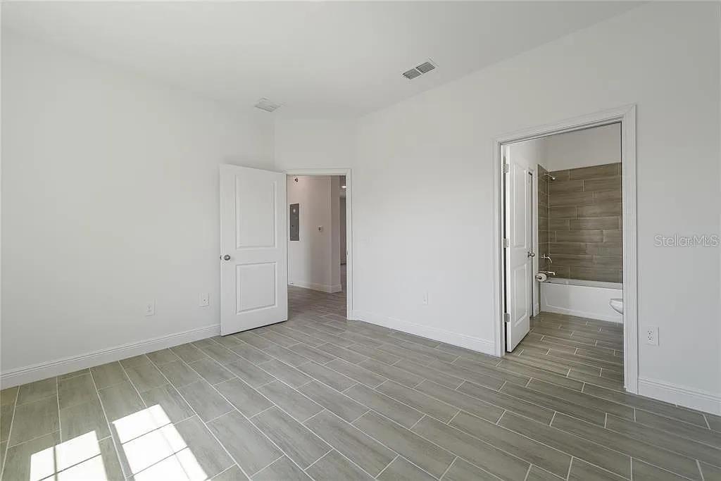 TUSCANY PRESERVE PH 03 - Residential Lease