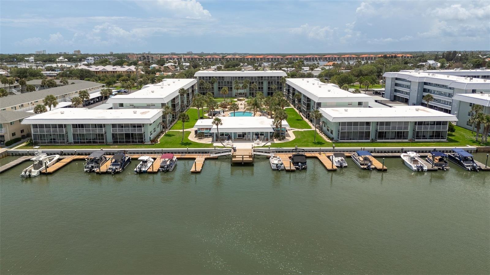 325 N CAUSEWAY B206