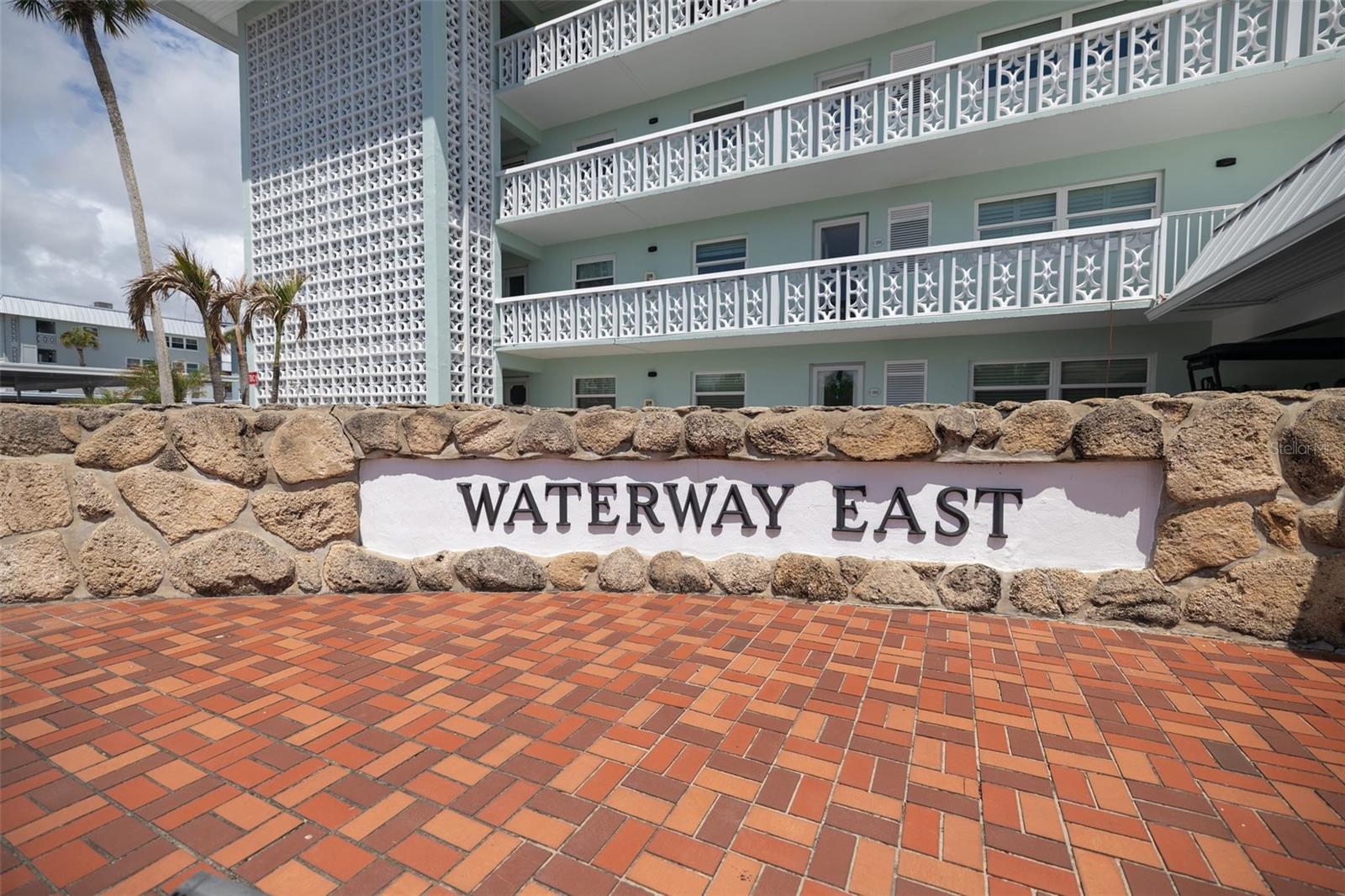 325 N CAUSEWAY B206
