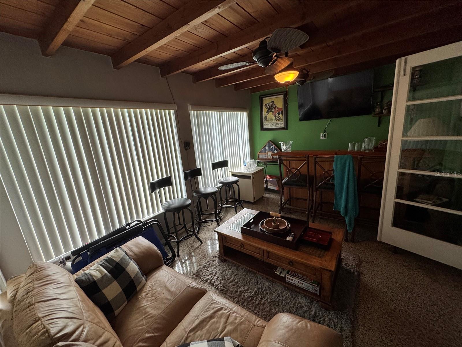 MARY-KNOLL 39-48 B - Residential