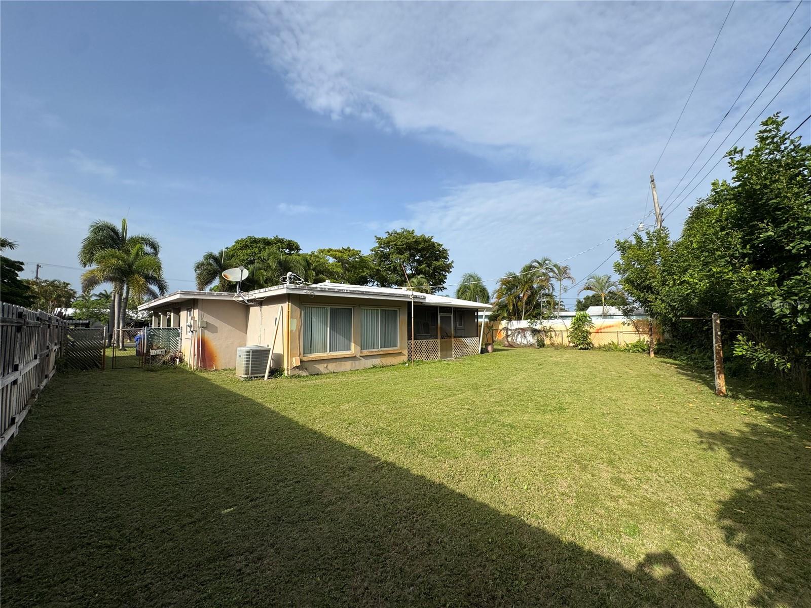 MARY-KNOLL 39-48 B - Residential