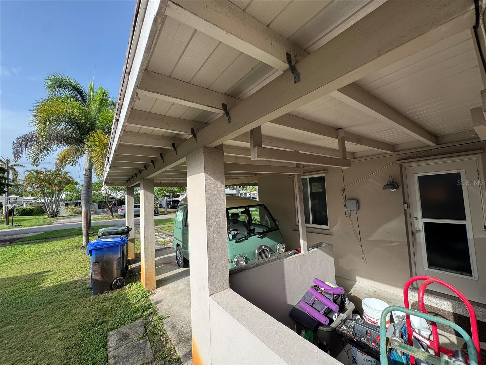 MARY-KNOLL 39-48 B - Residential