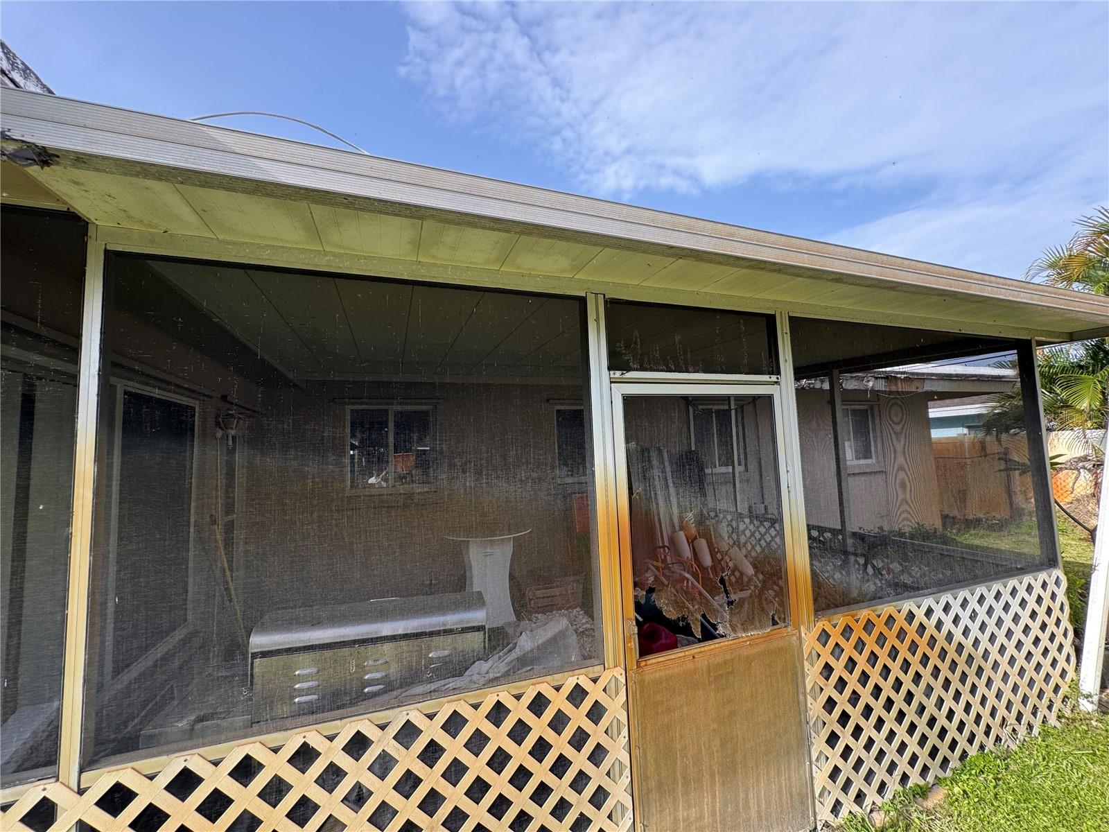 MARY-KNOLL 39-48 B - Residential