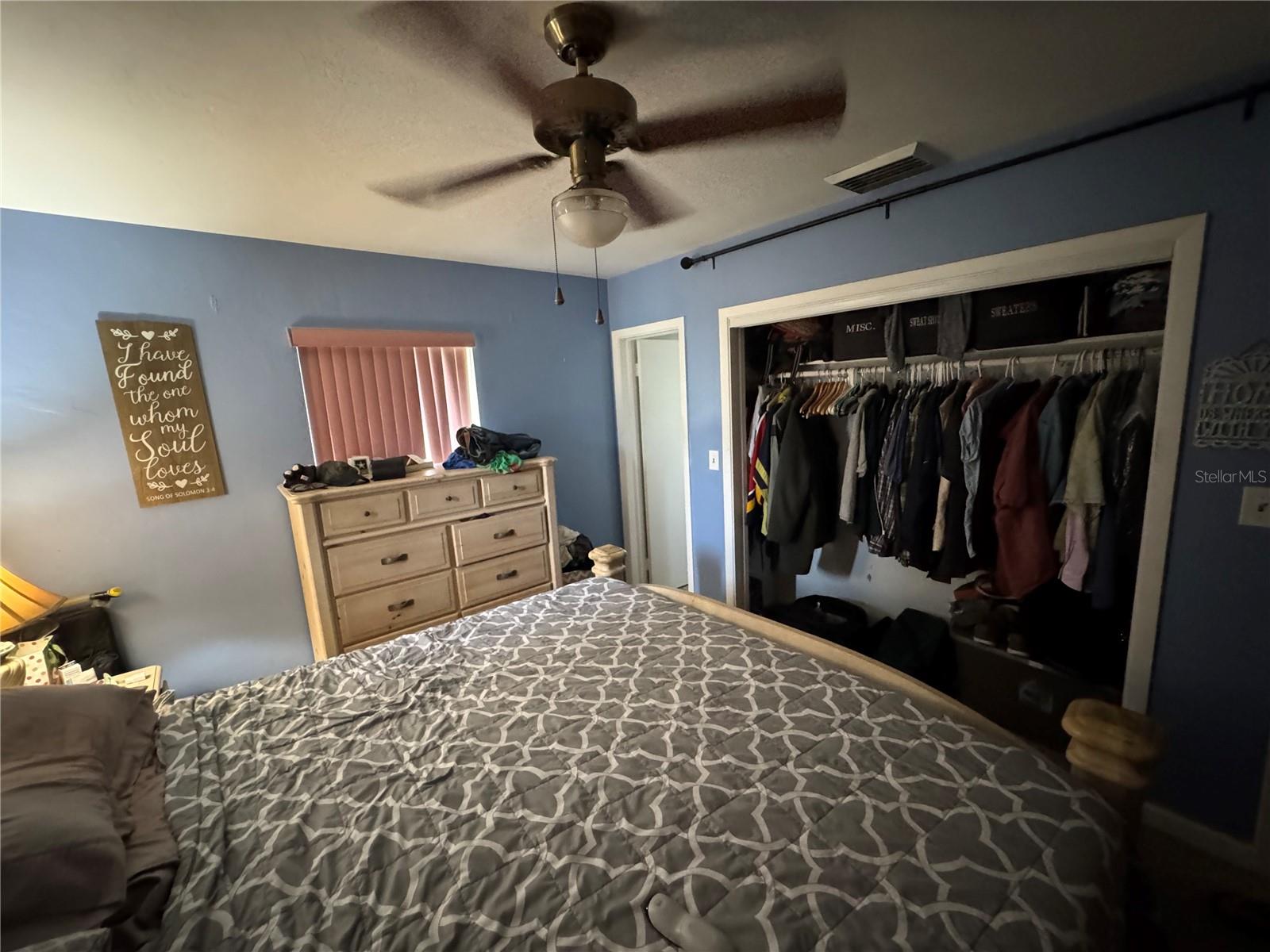 MARY-KNOLL 39-48 B - Residential