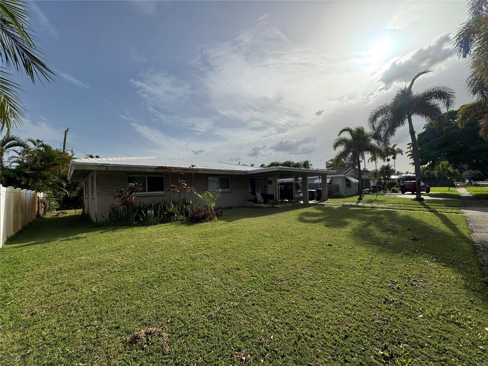 MARY-KNOLL 39-48 B - Residential