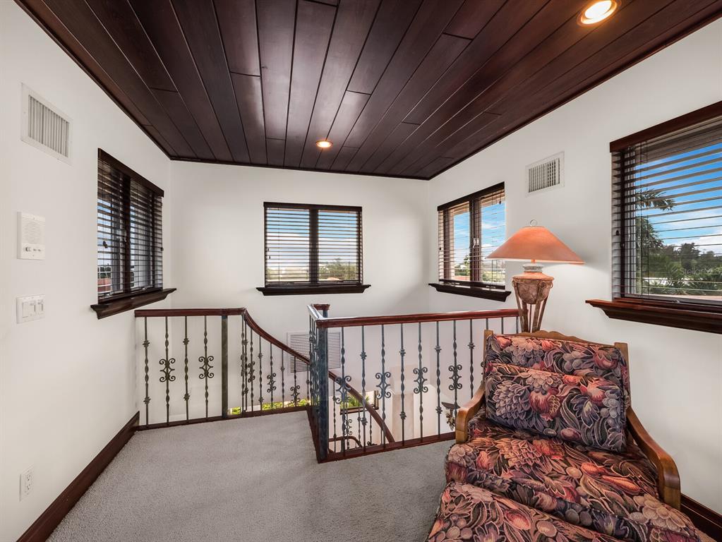 SUNSET HARBOR - Residential