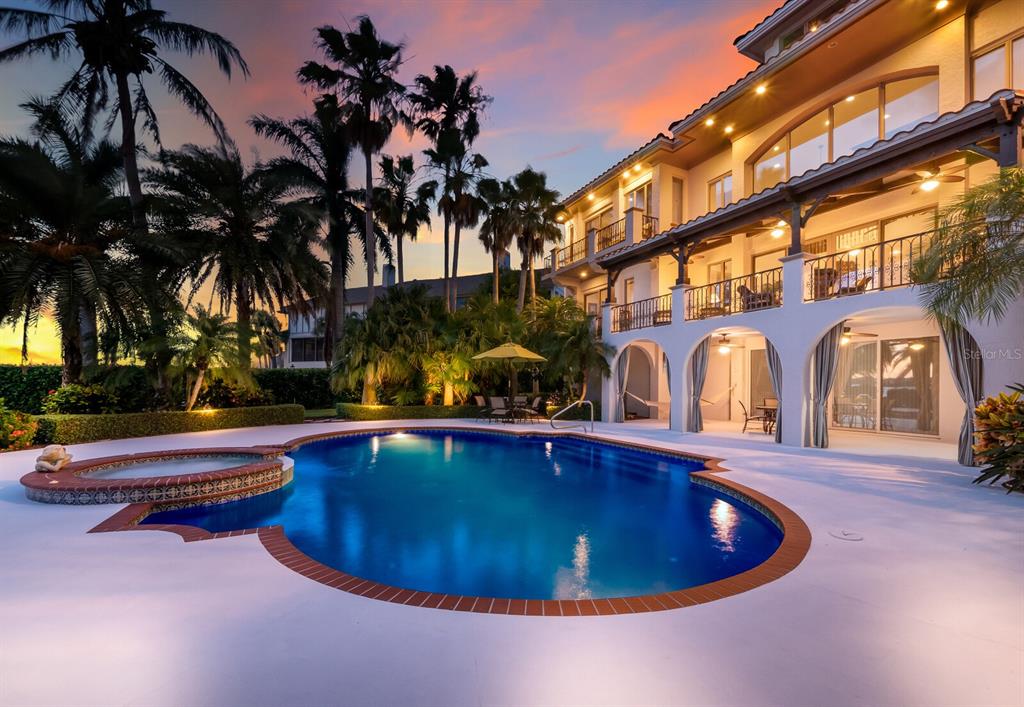 SUNSET HARBOR - Residential