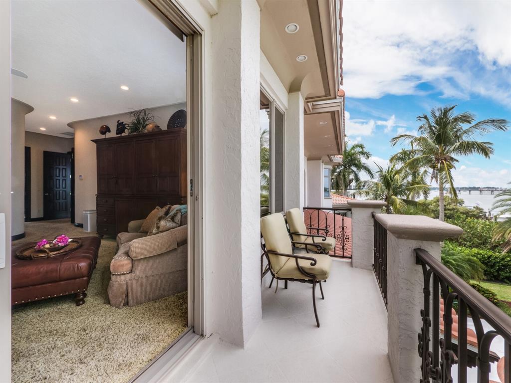 SUNSET HARBOR - Residential