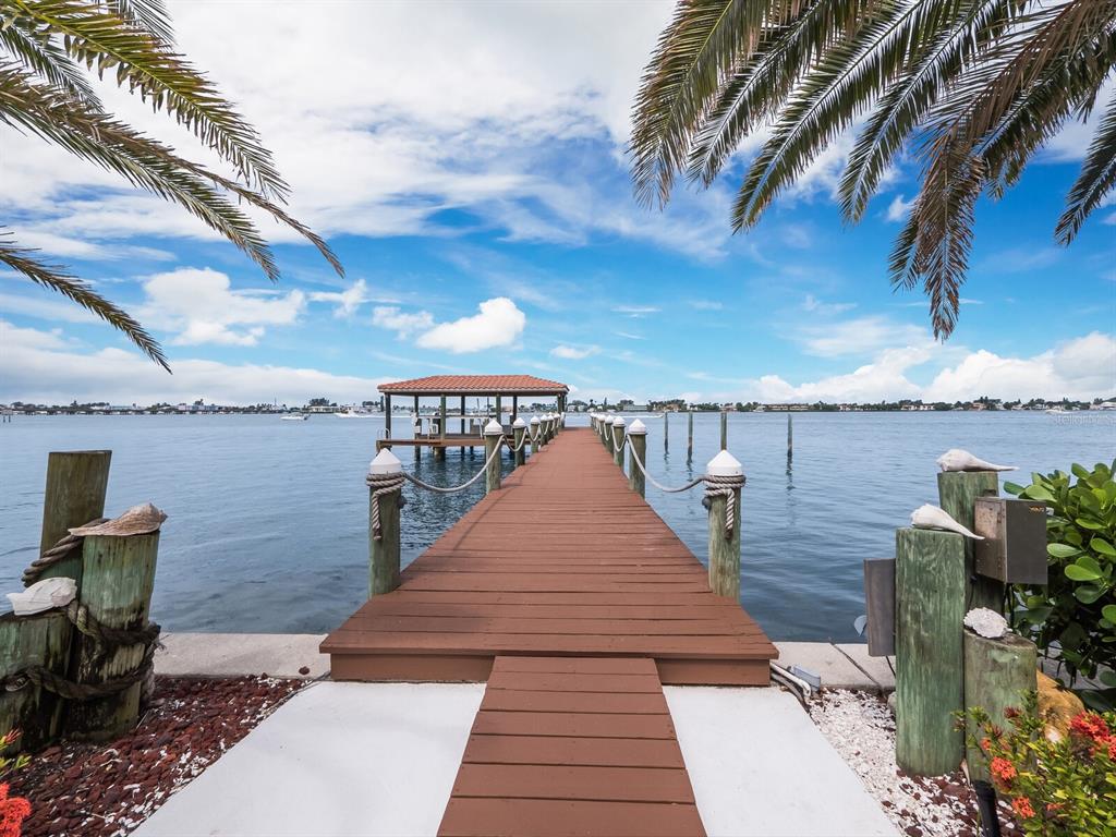 SUNSET HARBOR - Residential