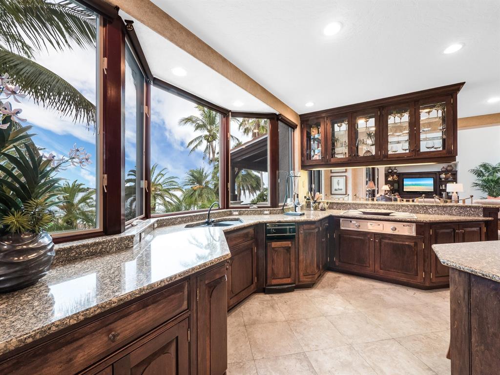 SUNSET HARBOR - Residential