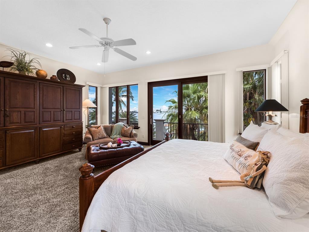 SUNSET HARBOR - Residential