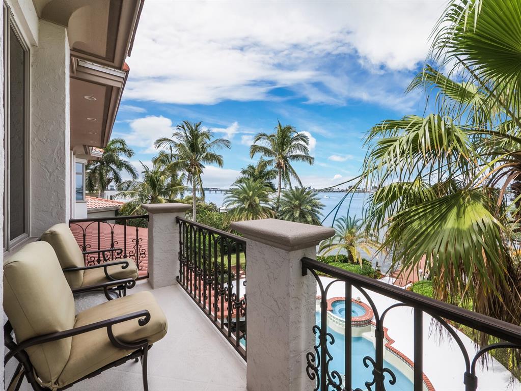 SUNSET HARBOR - Residential