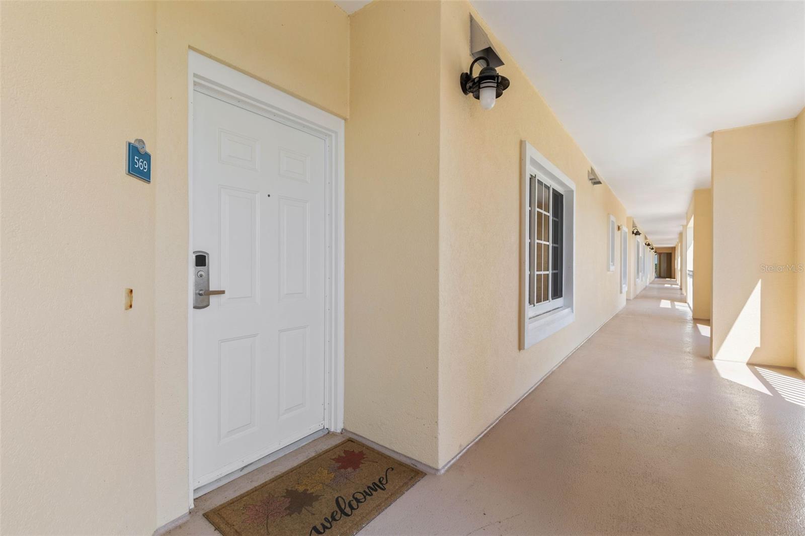 102 YACHT HARBOR DRIVE 569