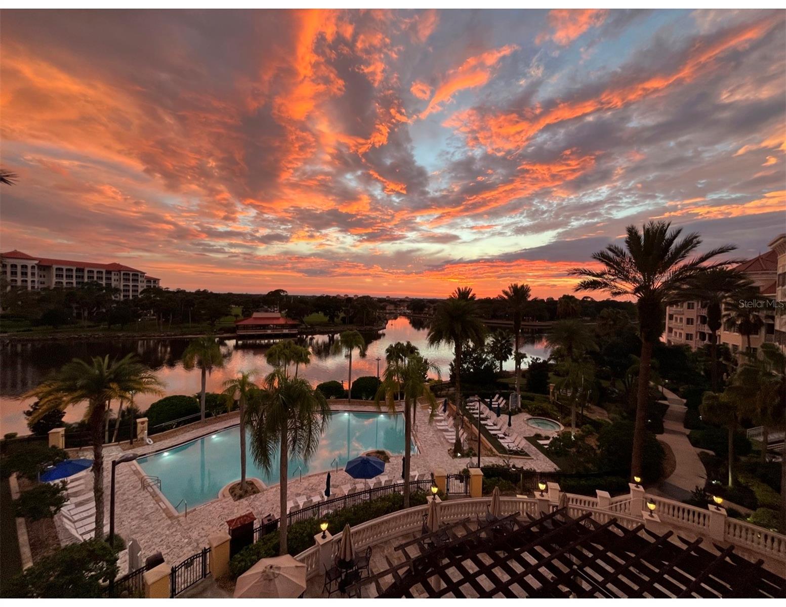 YACHT HARBOR VILLAGE CONDOMINIUMS - Residential