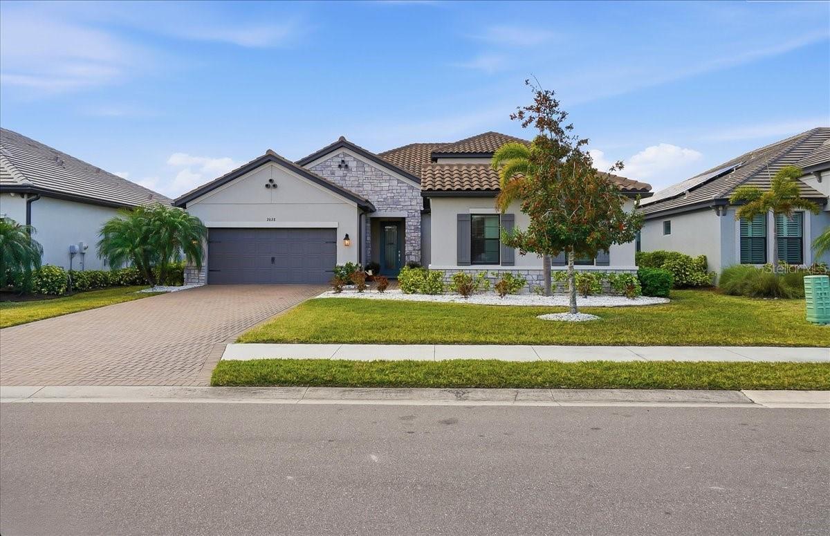 2028 WOODLEAF HAMMOCK COURT