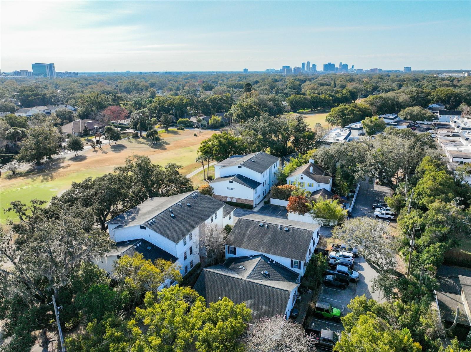 GREENS CONDO PH 03 - Residential