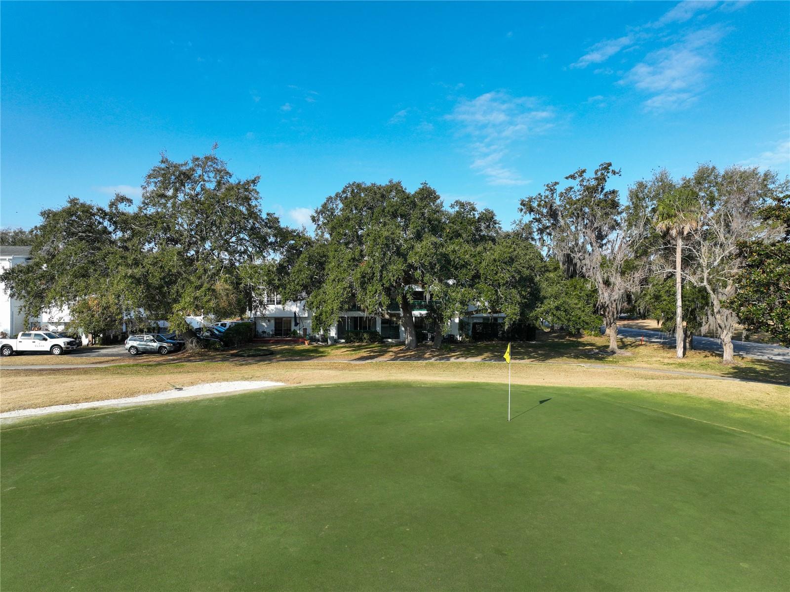 GREENS CONDO PH 03 - Residential