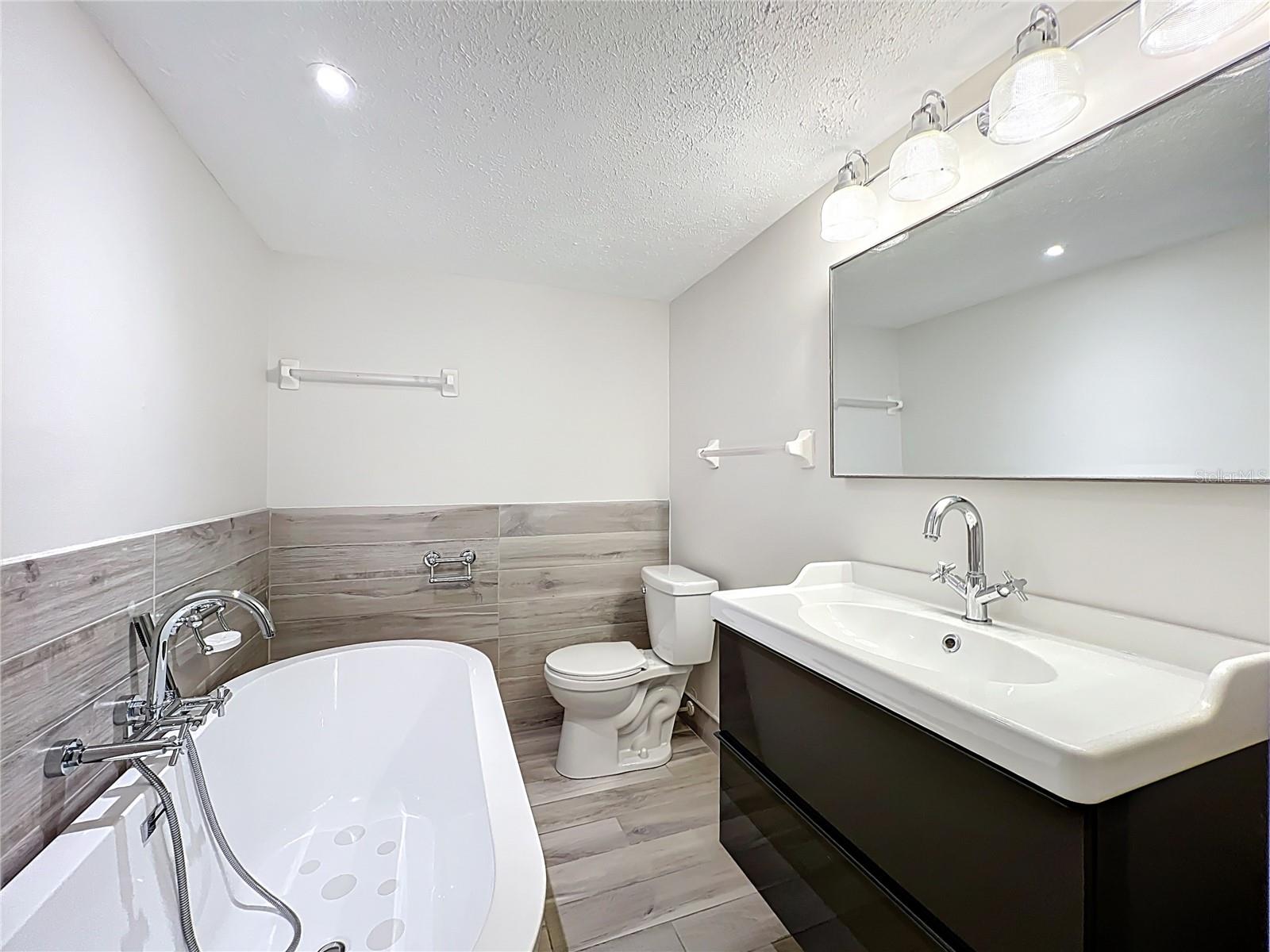 GREENS CONDO PH 03 - Residential