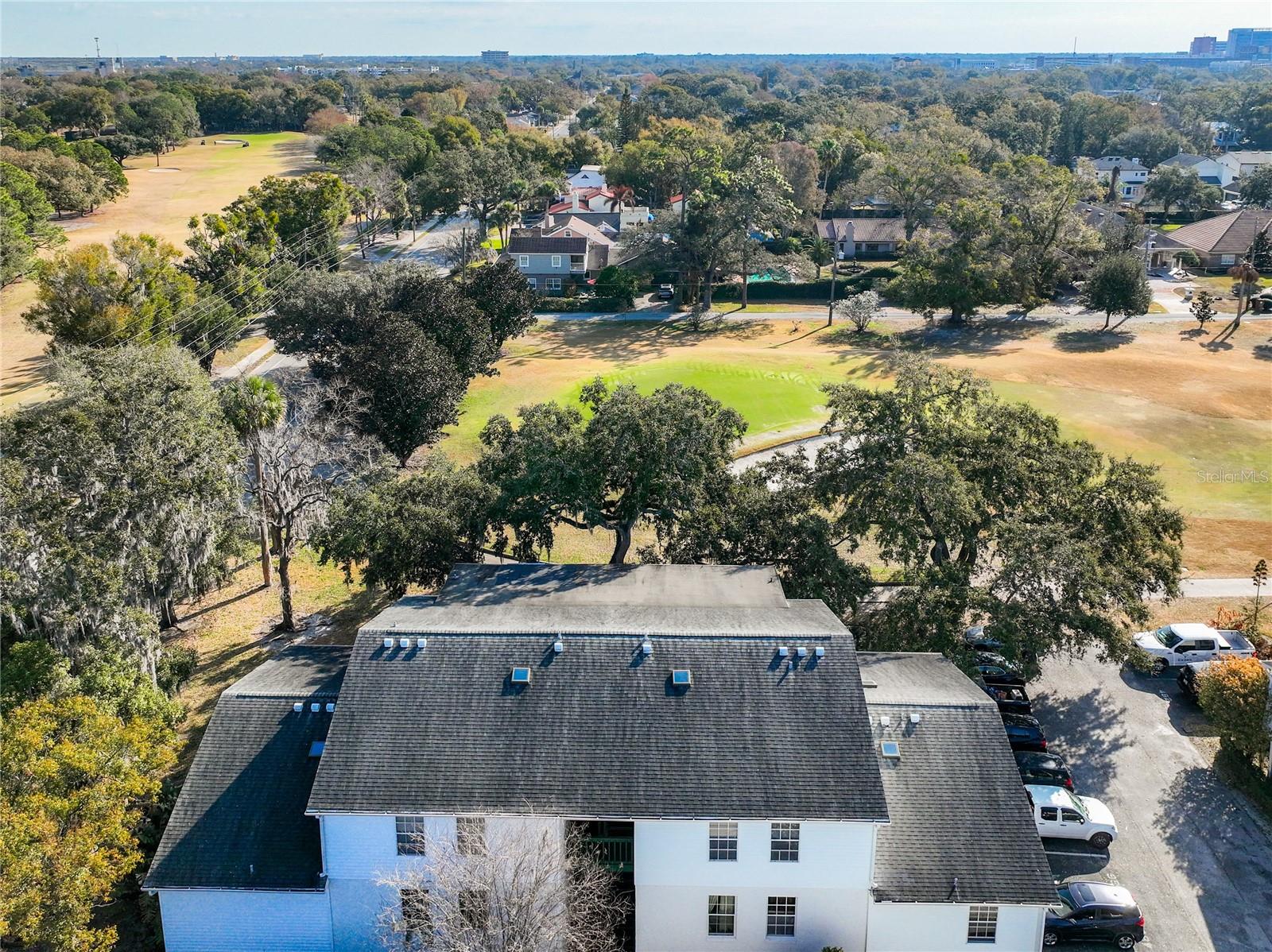 GREENS CONDO PH 03 - Residential