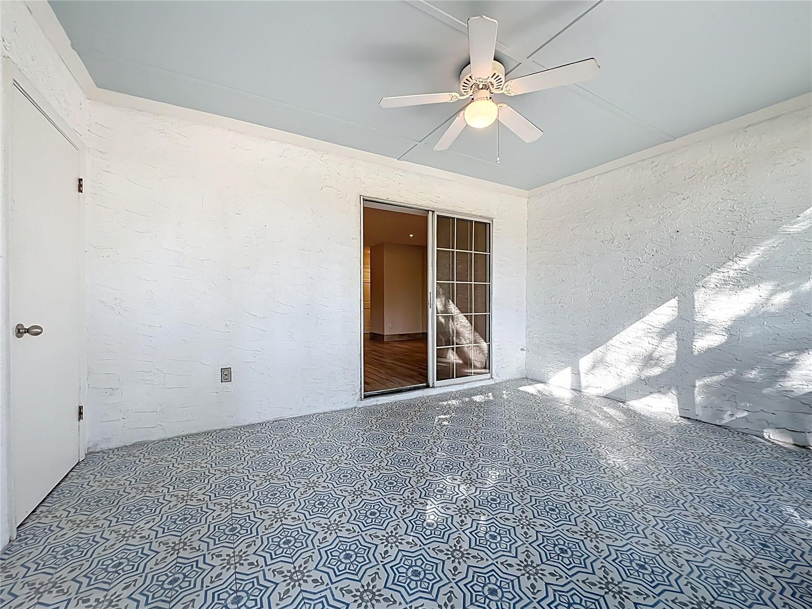 GREENS CONDO PH 03 - Residential