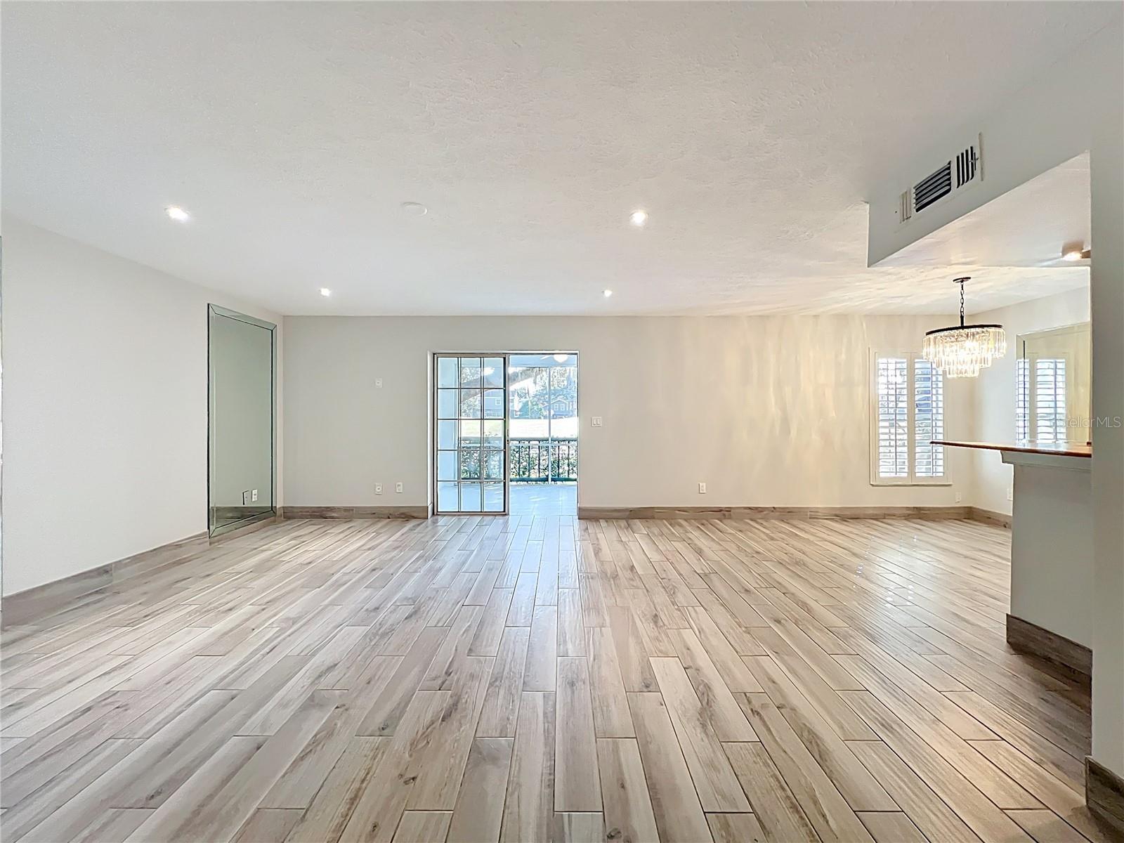 GREENS CONDO PH 03 - Residential