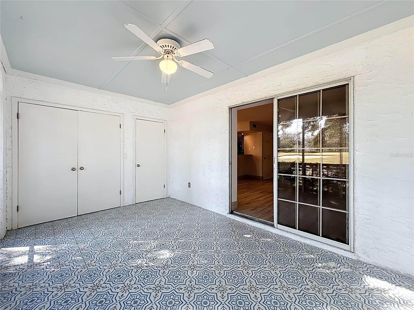 GREENS CONDO PH 03 - Residential