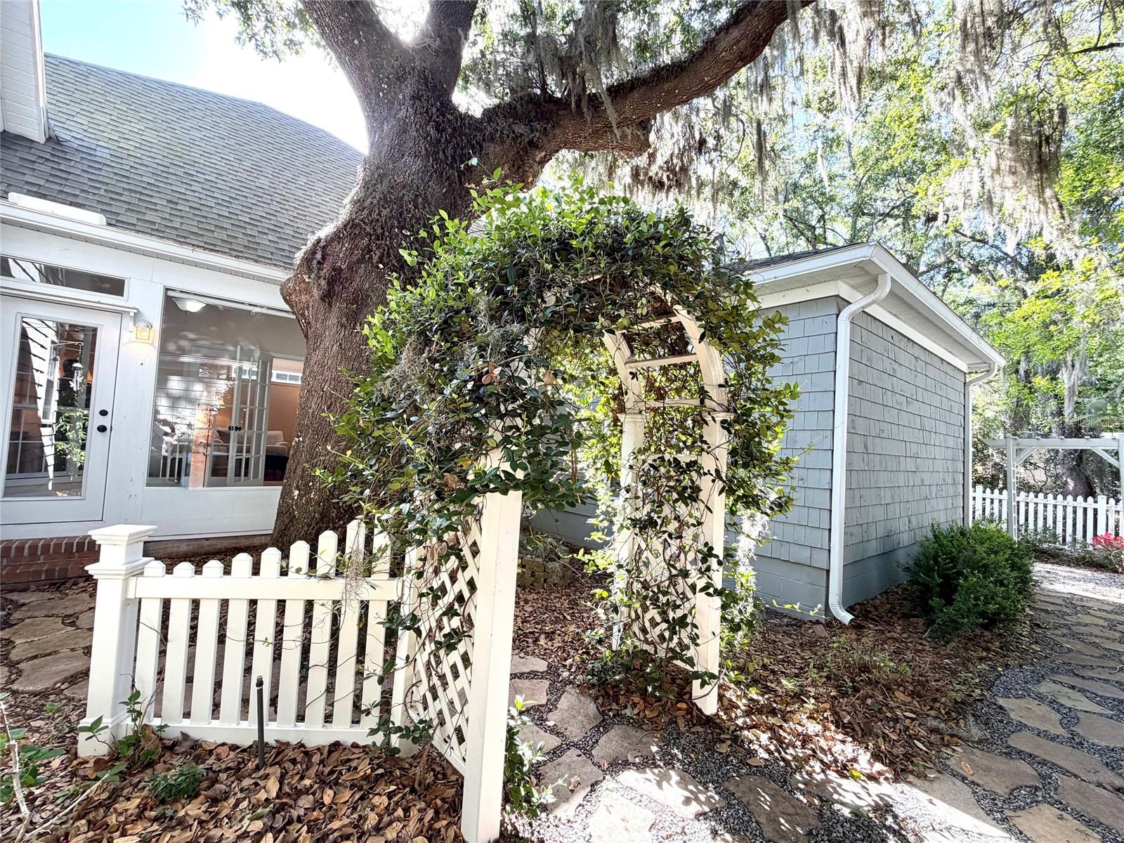 KELSTON LANE CLUSTER - Residential