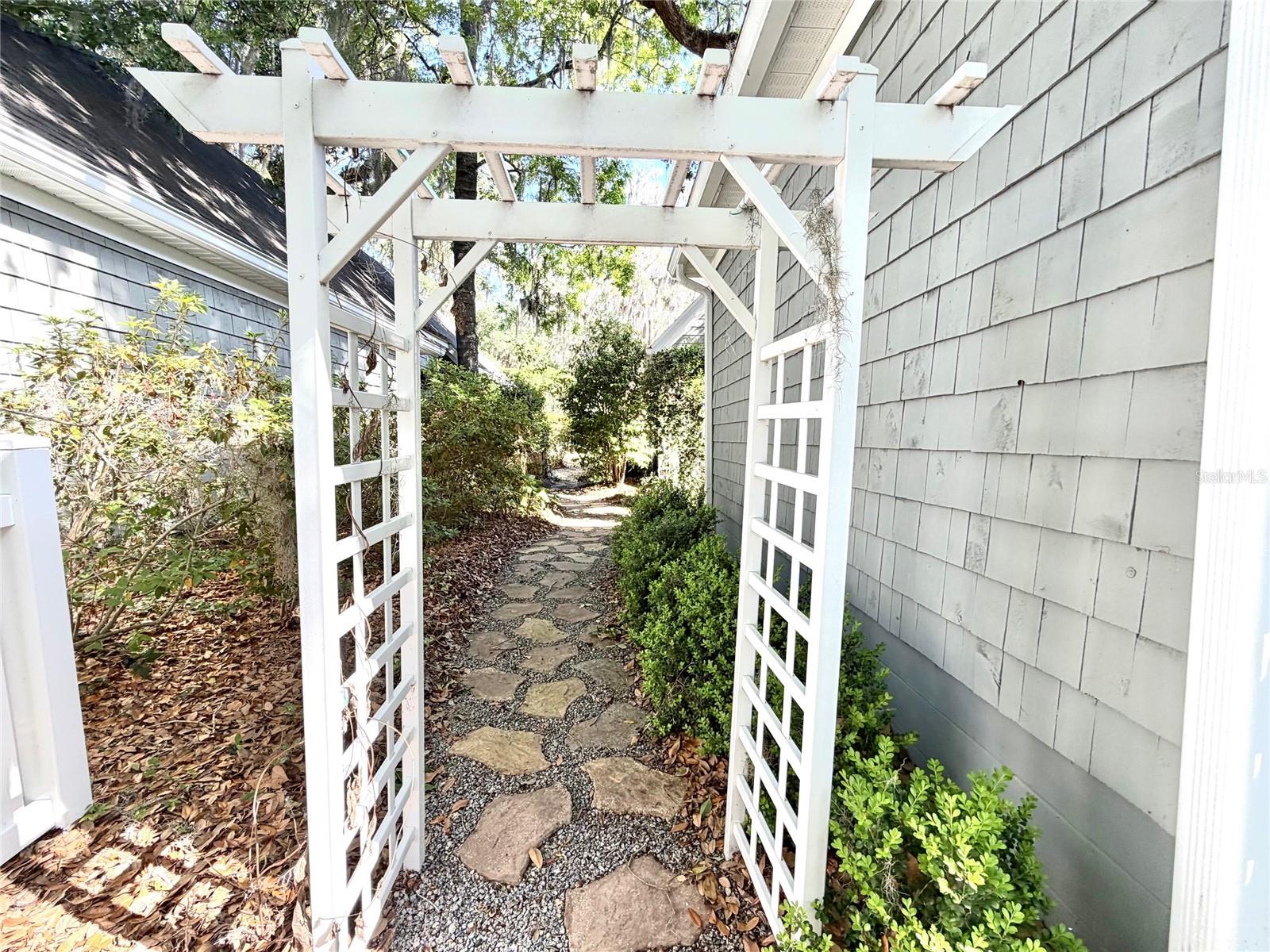 KELSTON LANE CLUSTER - Residential