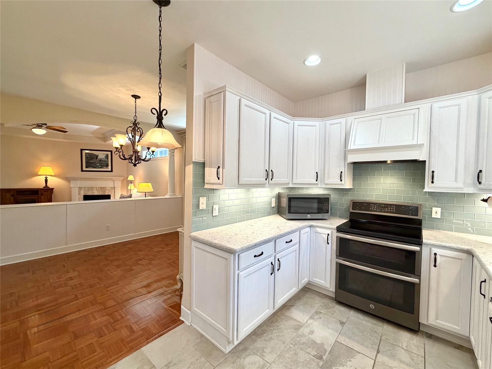 KELSTON LANE CLUSTER - Residential