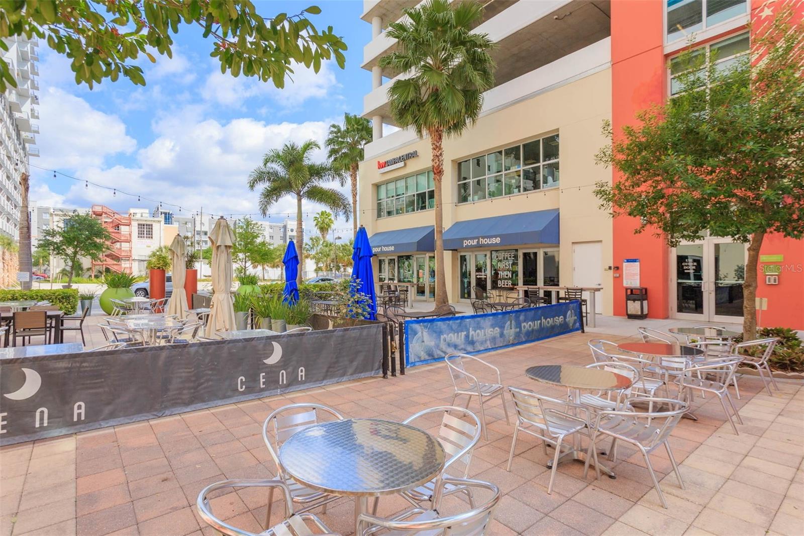 GRAND CENTRAL AT KENNEDY RESID - Residential